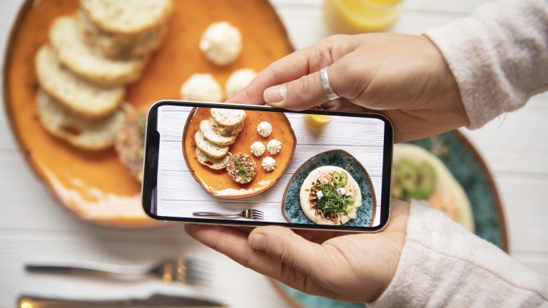 Taking food photos to cookbook