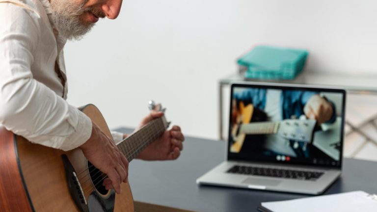 Educational content elearning online