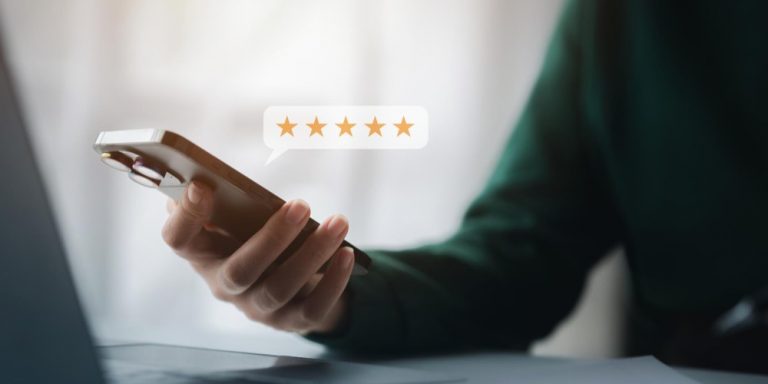 product-service-review-customers-writing-reviews-testimonials