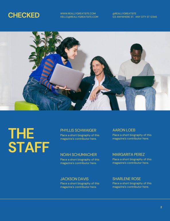 Équipe de rédaction pour la mise en page du magazine